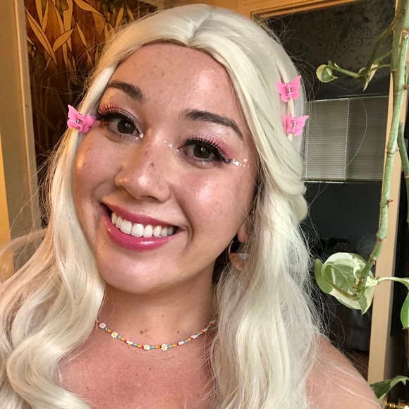 Meet your Posher, Nicole - Picture 14 of 14